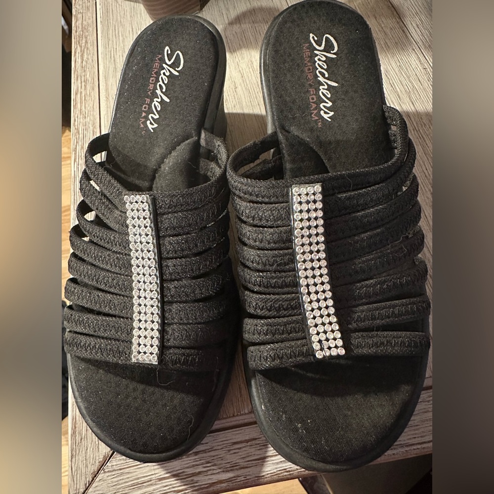Sketchers Memory Foam Sandals with rhinestones